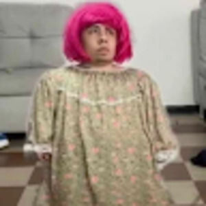 Meet your Posher, Beatriz